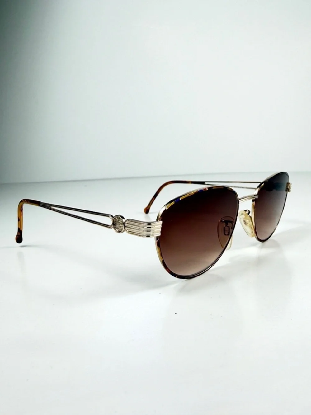 VTG DeadStock FENDI VL7011 Roman Coin Custom Sunglasses Gold Blue Tortoise Set